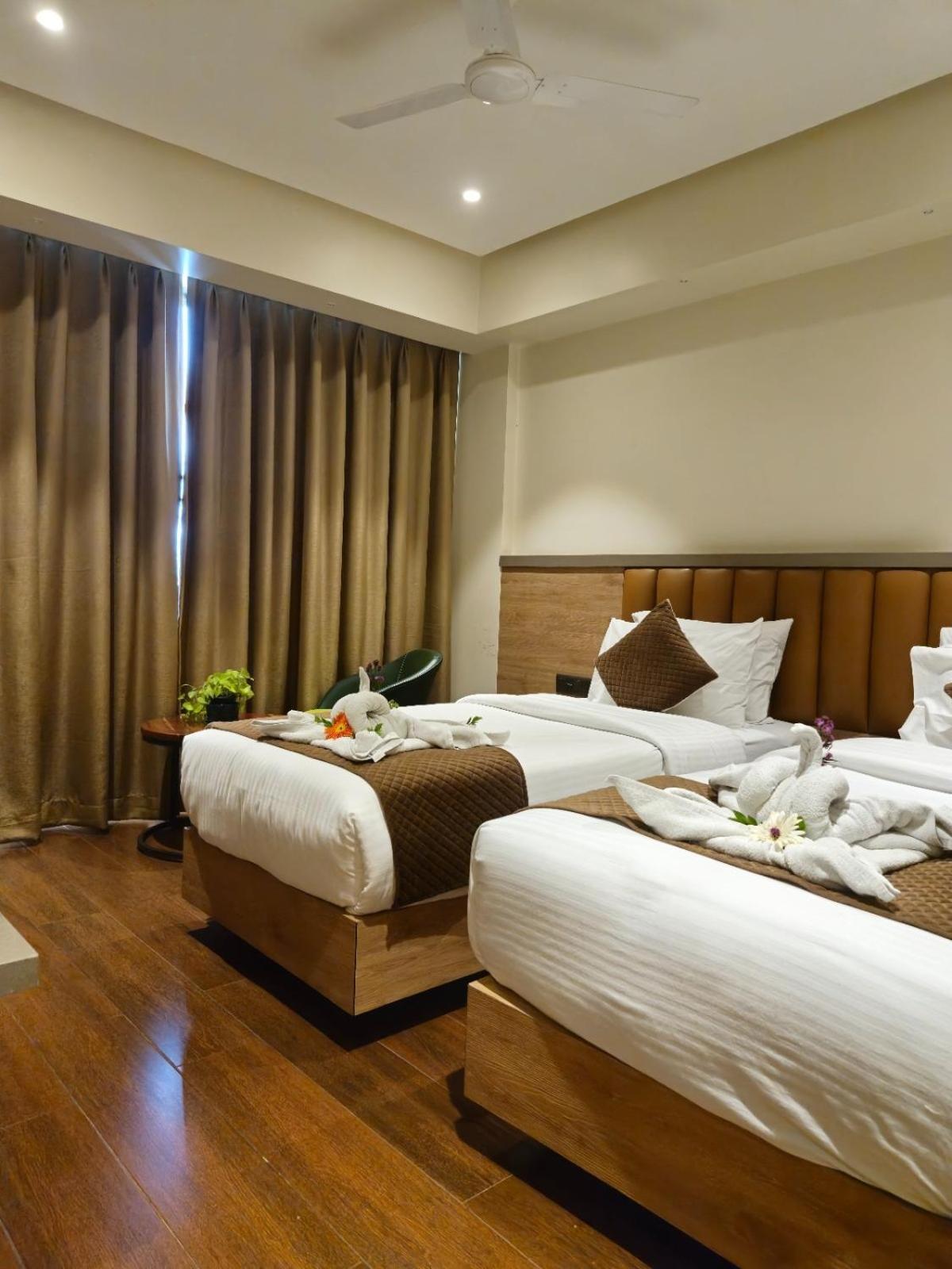 Hotel Season 4 -3-Star Hotel Sangli Ngoại thất bức ảnh